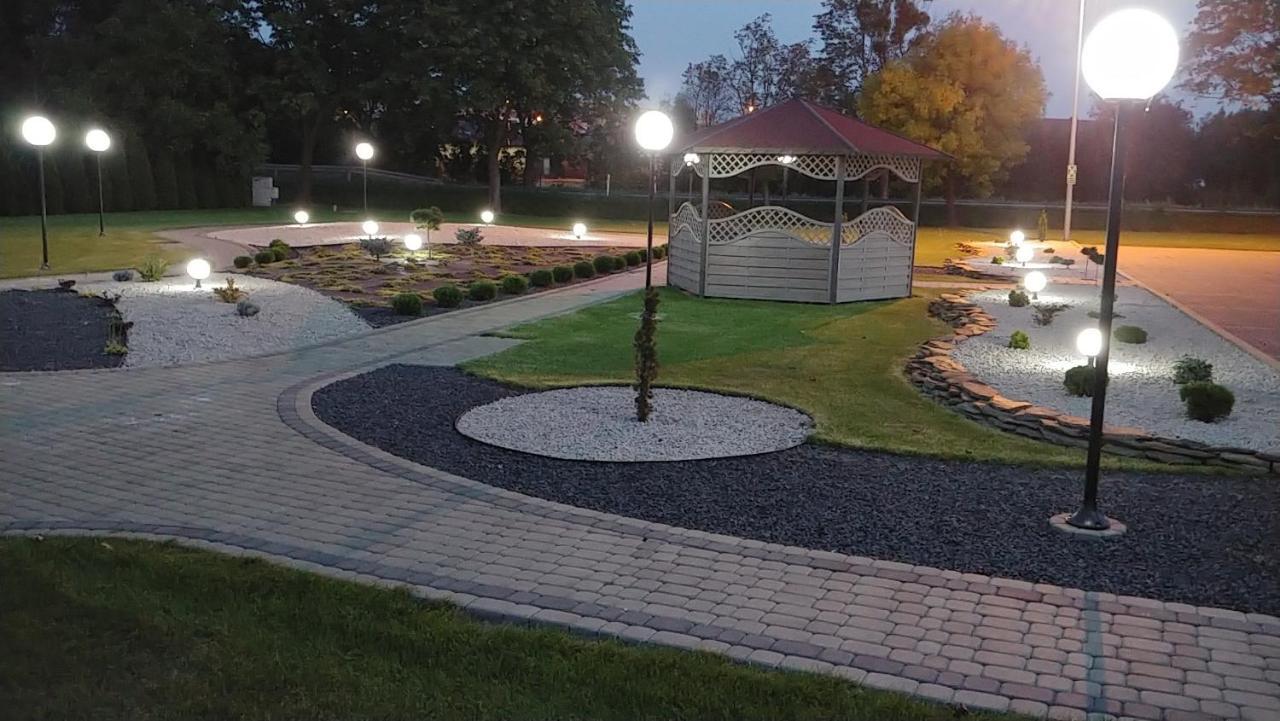 Bed and Breakfast Perla Kujaw Radziejów Exterior foto