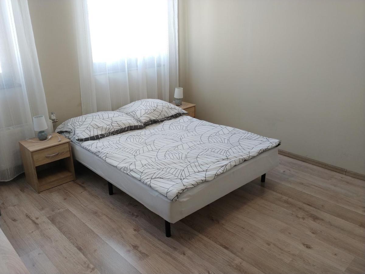 Bed and Breakfast Perla Kujaw Radziejów Exterior foto